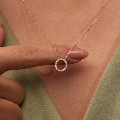 Fashion Trend Elegant Jewelry Simple Crystal Circle Pendant Necklace Golden Color Unquie Women Necklace Party Gift