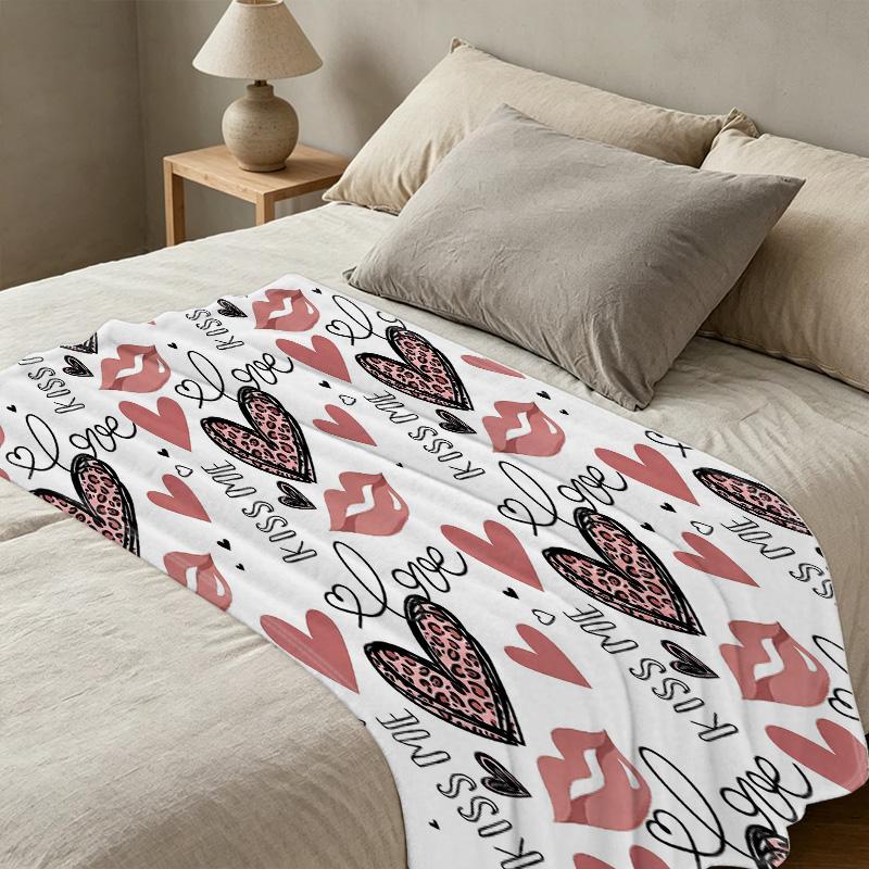 Heart Lip Print Flannel Fleece Blanket Short Plush, Soft & Warm, Ideal for Home, Sofa, Bedroom, Perfect Valentine's Day Gift