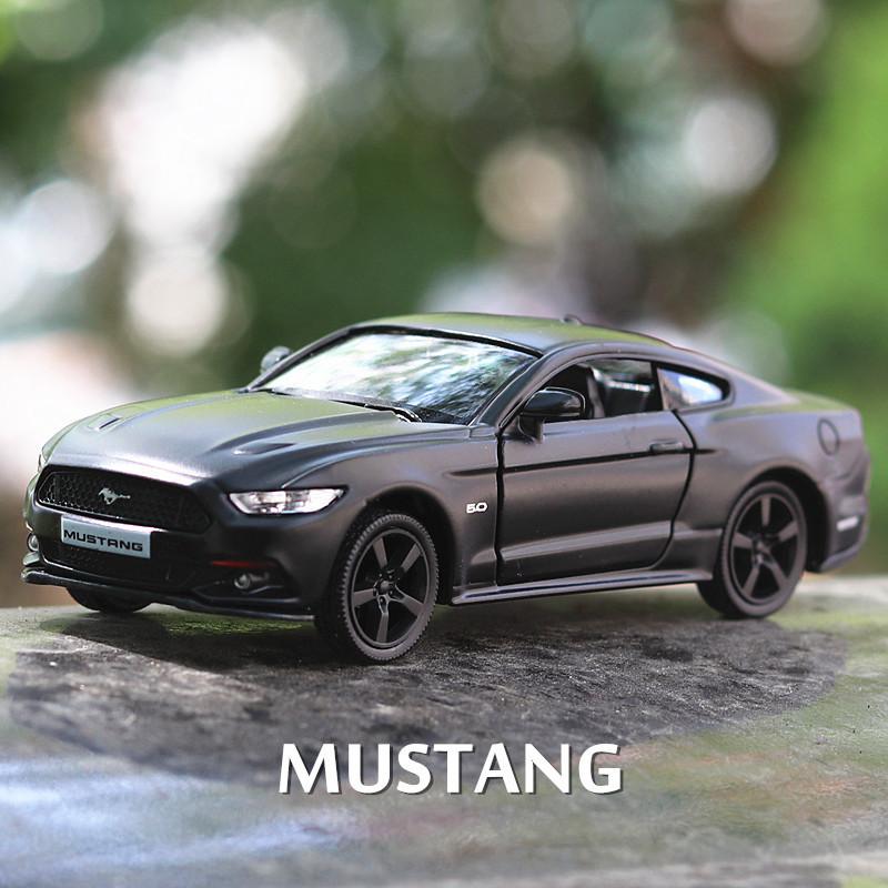 1:36 Mustang High Simulation Diecast Metal Alloy Model Car Pull Back Collection Toy Gift