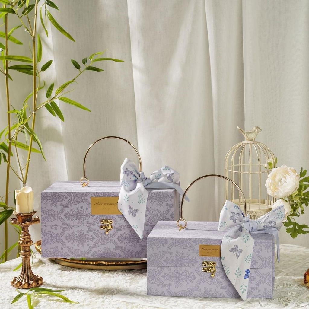 Red Wedding Favor Box with Silk Flower for Bridesmaids and Groomsmen