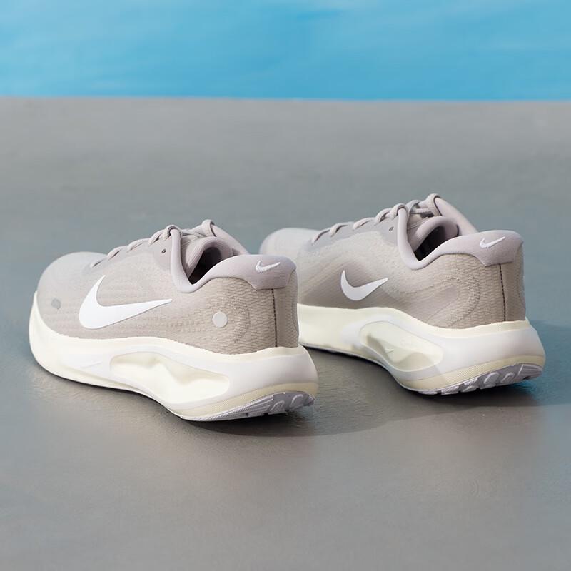 Nike Men's Lifestyle Running Shoes FN0228-012