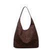 2025 Winter New Korean Casual Large-capacity Underarm Women's Bag Personalized Popular Leopard Print Commuter Shoulder Tote Bag