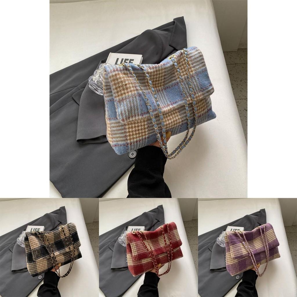 Fashionable Plaid Tote Bag For Autumn Stylish Crossbody Bag Large Capacity Unique Design