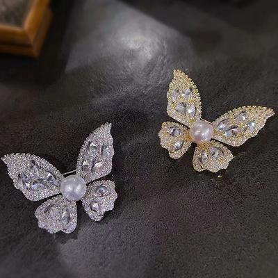 Fashion Butterfly Rhinestone Brooches Pin For Women Coat Wedding Jewelry Party Accessries Gifts