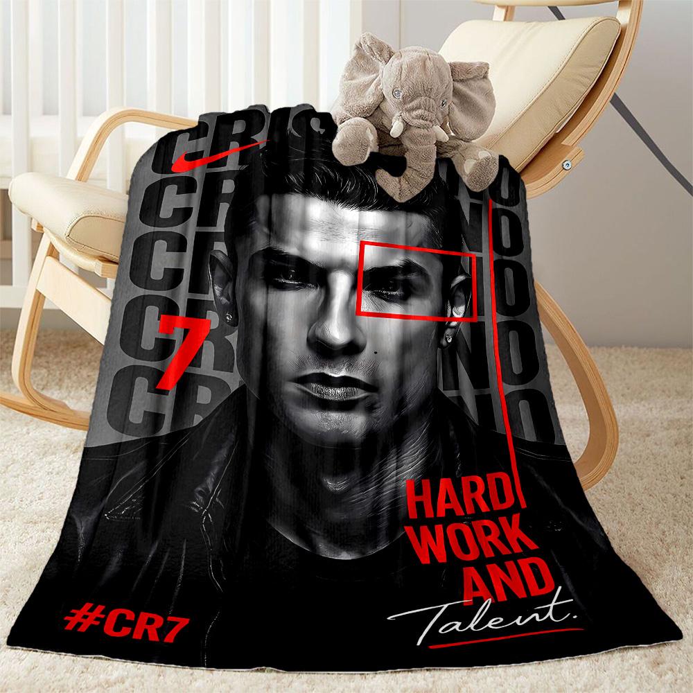 Ronaldo Manchester United Legacy Suitable blanket for offices, travel, living rooms also a good gift for friends and family Suitable for all seasons.