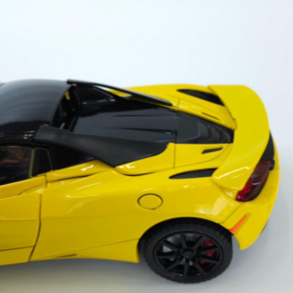McLaren 720S Convertible Sports Car Model 1:24 Die Cast, Toy