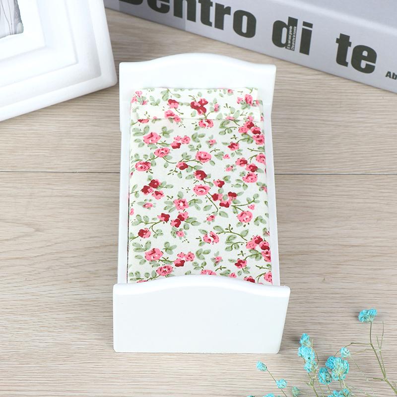 1/12 Casa delle Bambole Miniatura Letto in Legno con Cuscino Mobili Camera da Letto Casa delle Bambole