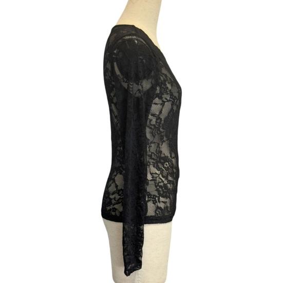 Women Tops V-Neck Long Sleeve See-through Lace Floral Design Pullover Tops Slim Fit Layering Versatile Tops