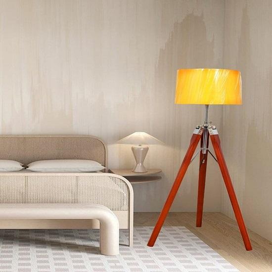 

В комплект не входит антикварная итальянская деревянная подставка.