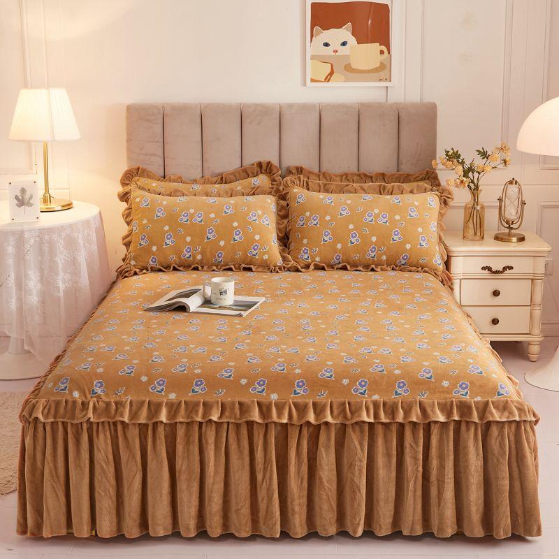 3 stücke Kleine Blumenmuster Plüsch Bett Rock Winter Dicke Volant Rand Tagesdecke Matratze Schutzhülle Anti Slip Bettlaken