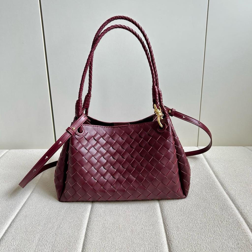 2025 Nuovo design di nicchia borsa a tracolla singola sotto l'ascella borsa da pendolare grande capacità borsa a tracolla alla moda versatile