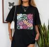 90s Retro Pastel Square Daisy Floral Crew Neck Tee, Boho Cottagecore Wildflower Art Print Oversized Casual Women Short Sleeve T Shirt