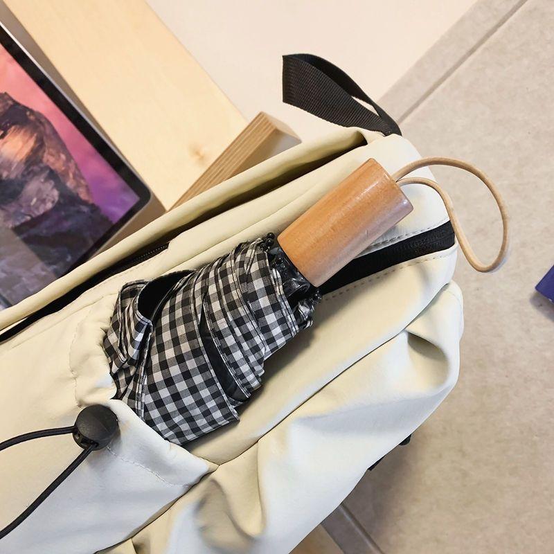 Lightweight Travel Backpack Stylish Hiking Bag Casual Outdoor Schoolbag for College Students Minimalist Design Backpack