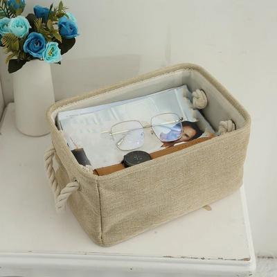 Depozitarea lucrurilor – Cutii și organizatoare pentru haine