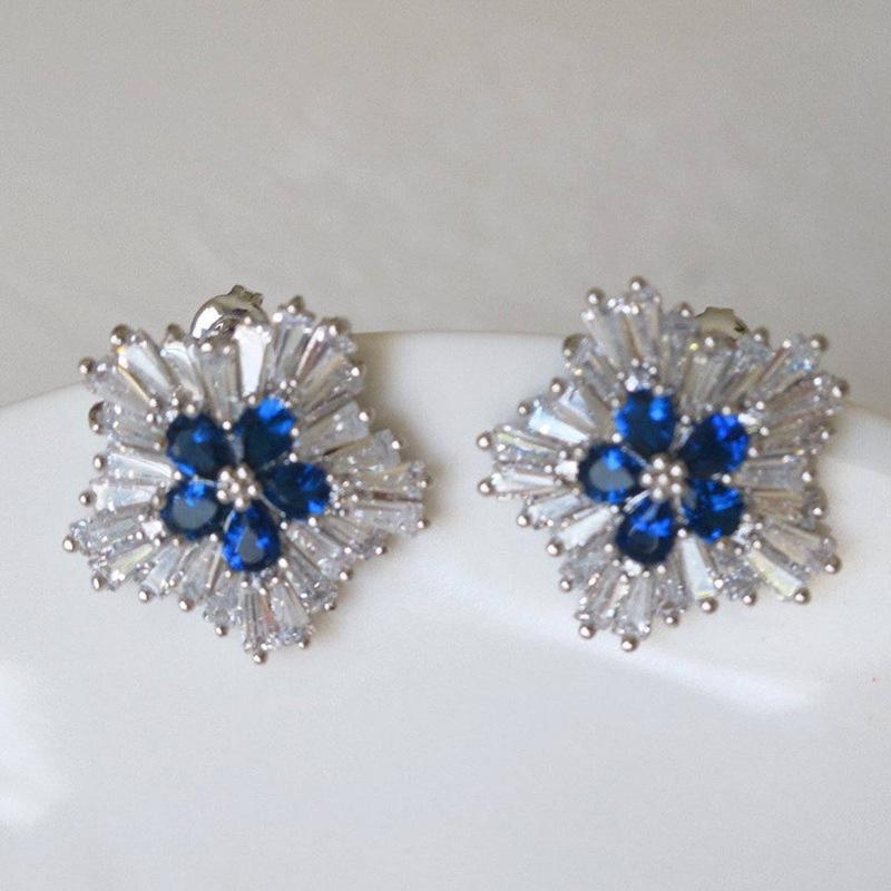 Recommended, Sweet And Cool Wind Snowflake Zircon Stud Earrings For Women, Christmas Creative Earrings And Earrings Gift