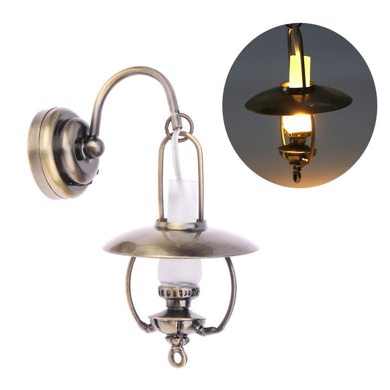 1:12 Dollhouse Led Lamp Vintage Kerosene Lamp Wall Lamp Model Dollhouse Furniture Lighting Decoration Dolls House Accessories