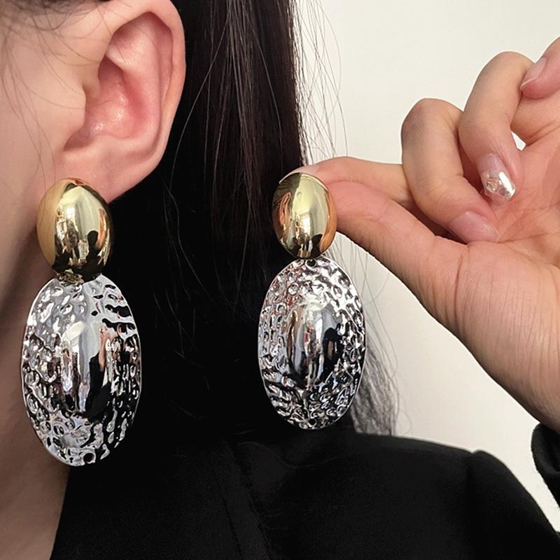 Metal Oval Drop Earrings for Women European And American Style Personality Exaggerated Fashion Daily Jewelry Travel Accessories
