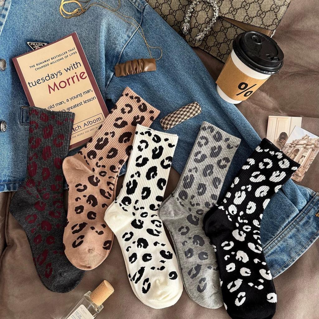 Women's Leopard Print Socks Mid-Tube Socks New High Waist Pile Socks Fashion Mid-Length Socks Women's Stockings