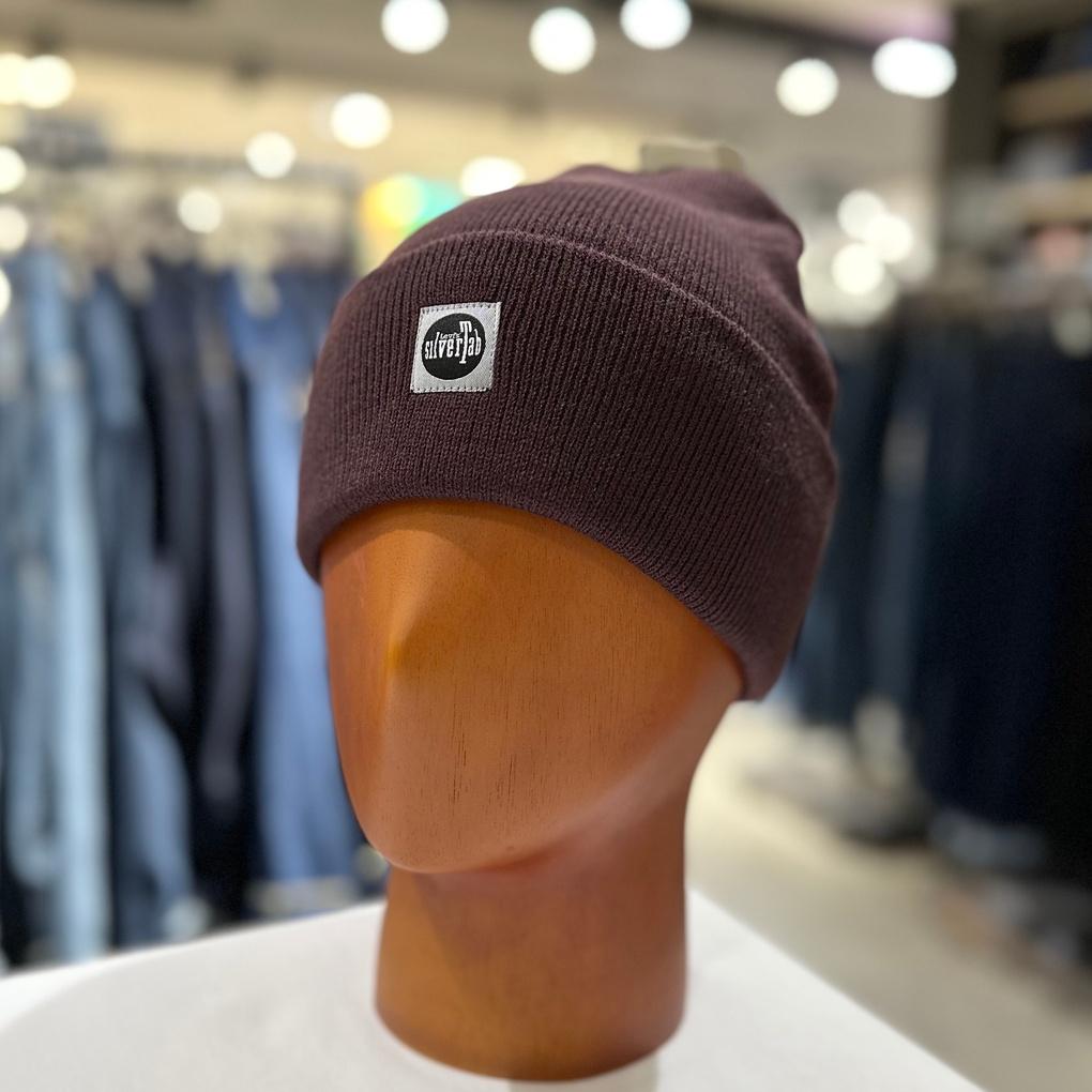 Unisex Silver Tab Logo Beanie ONE SIZE Burgundy (LD7810003)