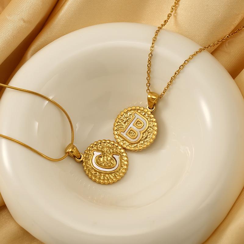 European and American Stainless Steel Letter Necklace for Women - Versatile Titanium Steel Hammered Pendant Jewelry Fashion