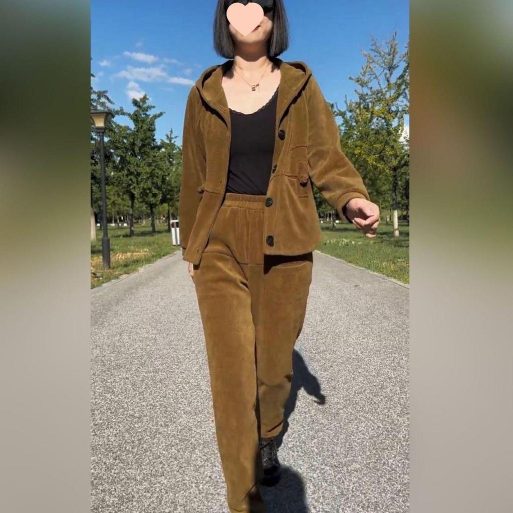 Fleece-Lined Two-Piece Pants Set: Stylish, Loose-Fit for Moms - Perfect for Autumn & Winter