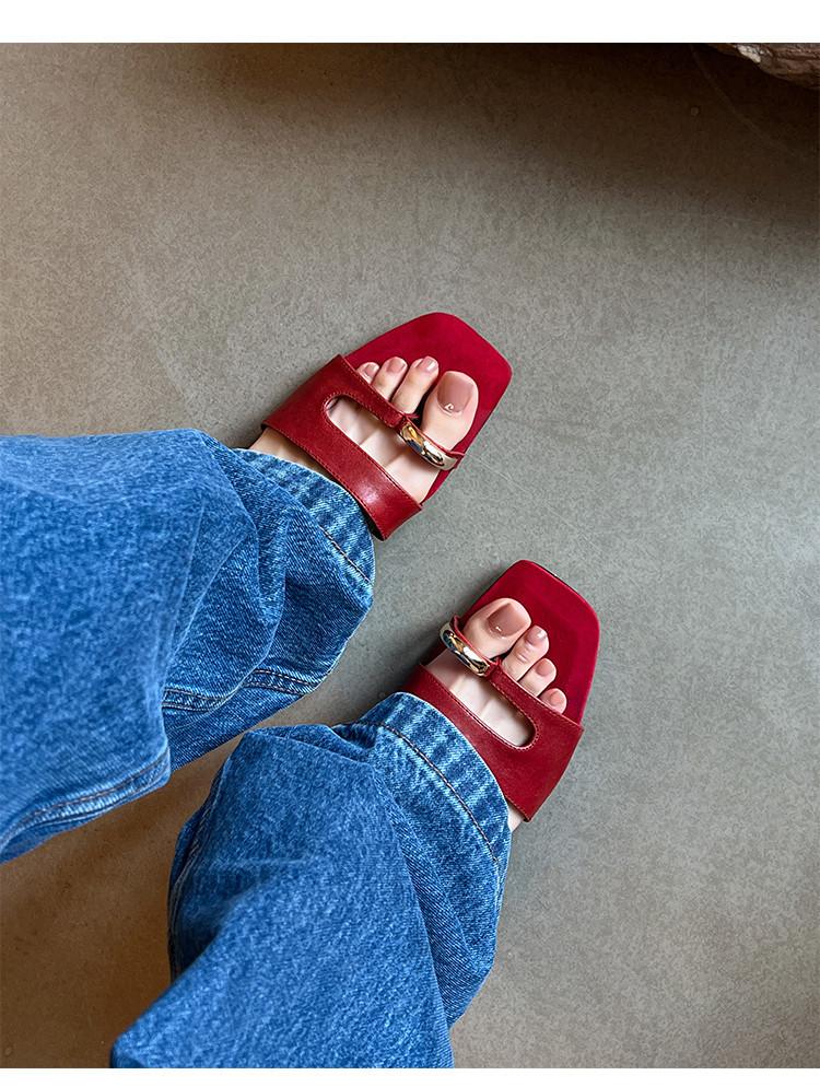 

Korean metal buckle toe cover toe flat bottom one-word slippers women wear 2025 summer new sandals women 39 красный