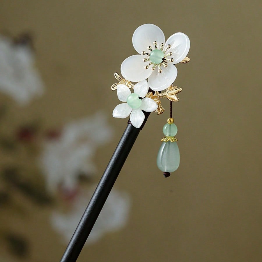 National Style Flower Pendant Wooden Hairpin