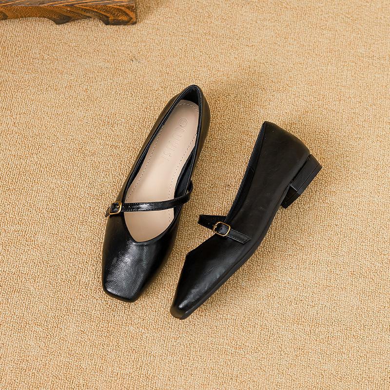 

Французские ретро туфли Мэри Джейн с квадратным носком женские весенние модные с цепочкой на толстом каблуке с открытым подъемом универсальные туфли на низком ходу 35 чёрный