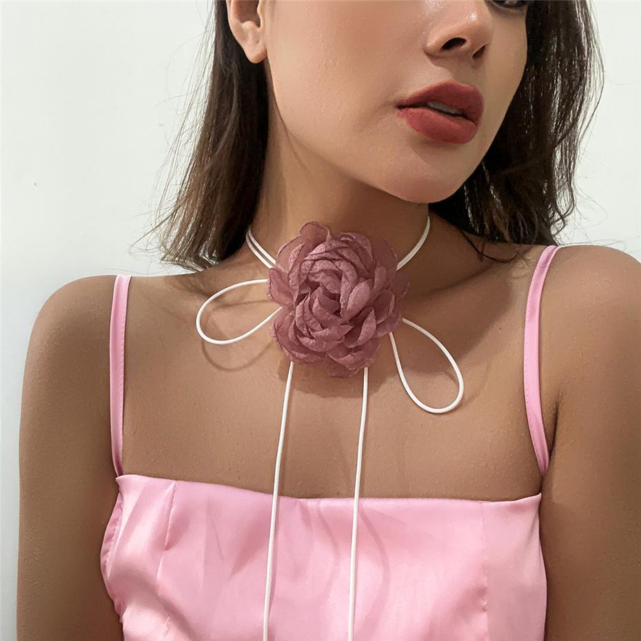 IngeSight.Z Elegantes Großes Rosenblüten-Spitzen-Choker-Halsband für Damen Dinnerparty Seil Wachsfaden-Halskette Y2K Schmuck