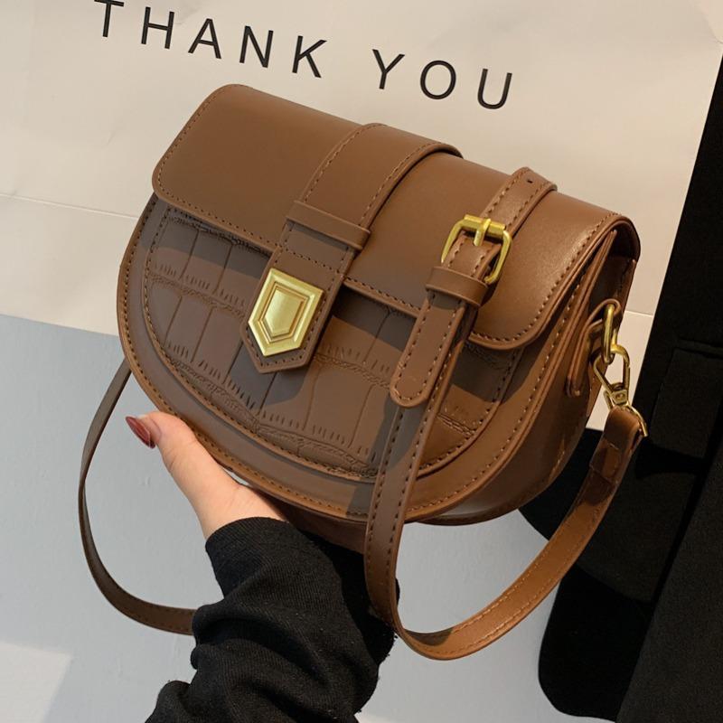 2026 seas new fashiable saddle bag women's bag casual versatile retro single shoulder crossbody bag