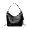 Niche underarm bag women's 2025 new light luxury niche high-end versatile messenger bag chain commuter bag