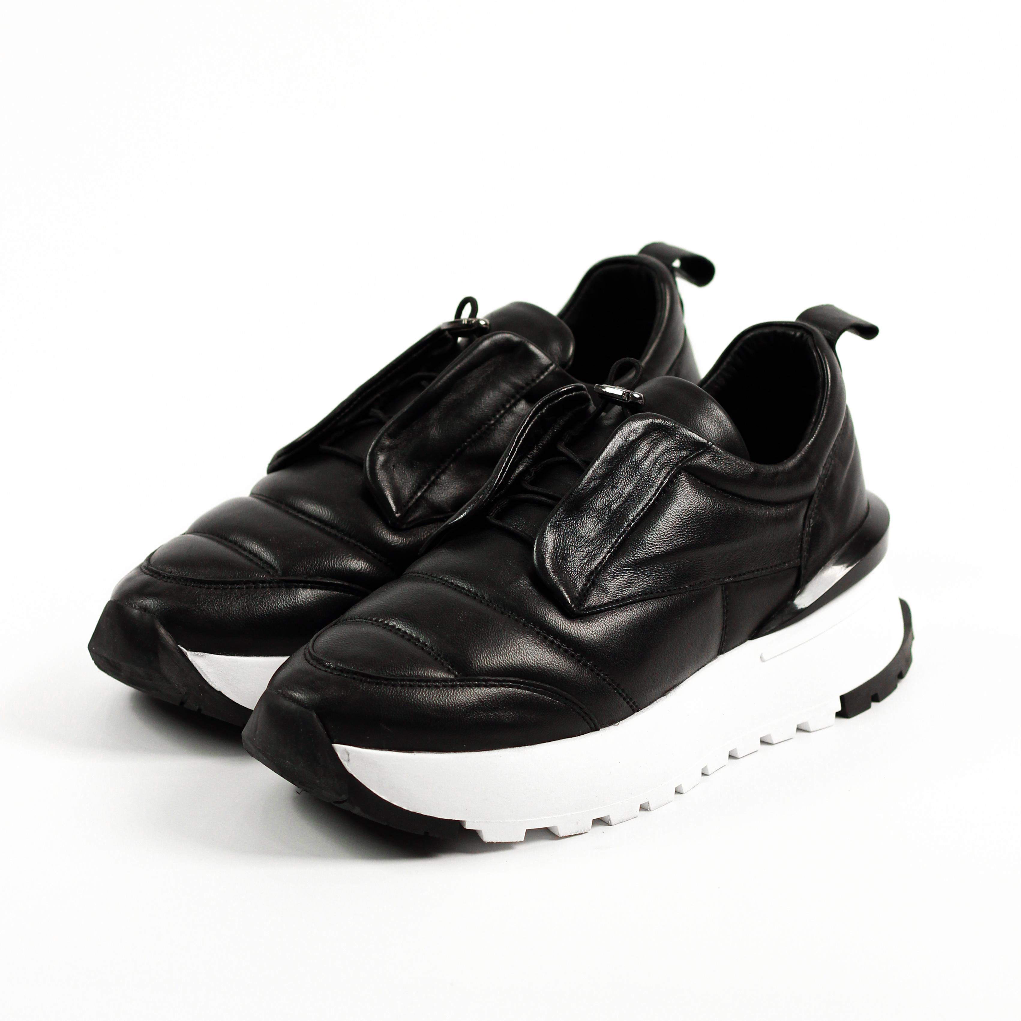 

Кросівки жіночі Phany 1984104 36 Чорна шкіра 39 чорний