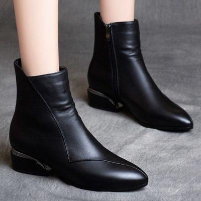 Soft Leather Short Boots Women's Autumn and Winter New Fashion Martin Boots Pointed Low Heel Single Boots Velvet Cotton Boots
