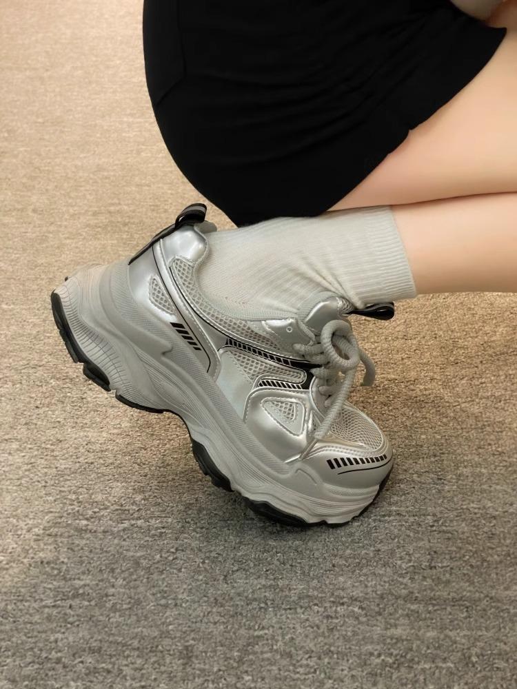 Factory Price PU and Net Upper Footwear Female Sport Sneakers Light Weight Casual Shoes for Women