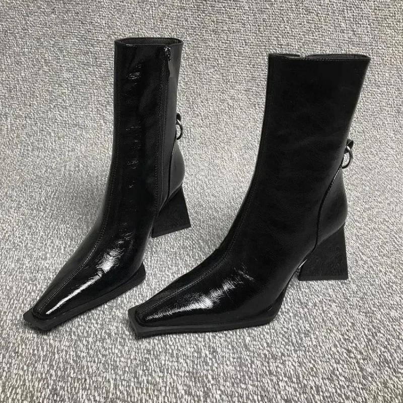 Fashion Horse Boots Female Ins Pointed Pink Skinny Boots 2025 Winter New Patent Leather Thick with Fashion High Heel Short Boots