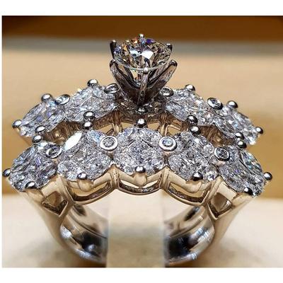 Diamond Eye Simulation Diamond Ring Girl