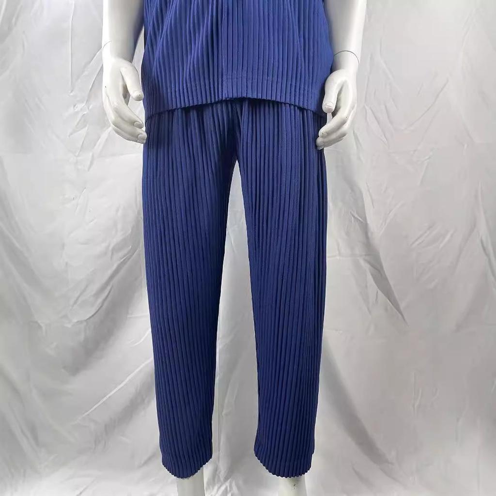 Miyake-Style Men's Pleated Tapered Nine-Point Pants with Drawstring