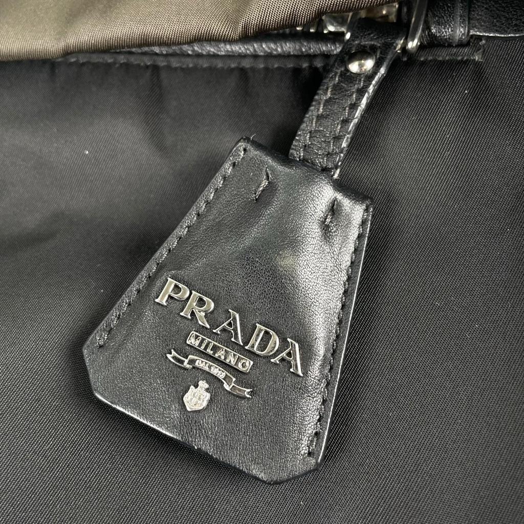 PRADA reversible BN1959 Shoulder Bag khaki Women used