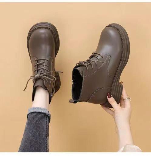 New soft leather medium tube Martin boots women's 2025 autumn and winter velvet platform casual short boots British style single boots women