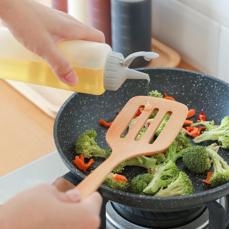 Kitchen Salad Dressing Squeeze Bottle with Scale for Soy Sauce, Vinegar, and Oil