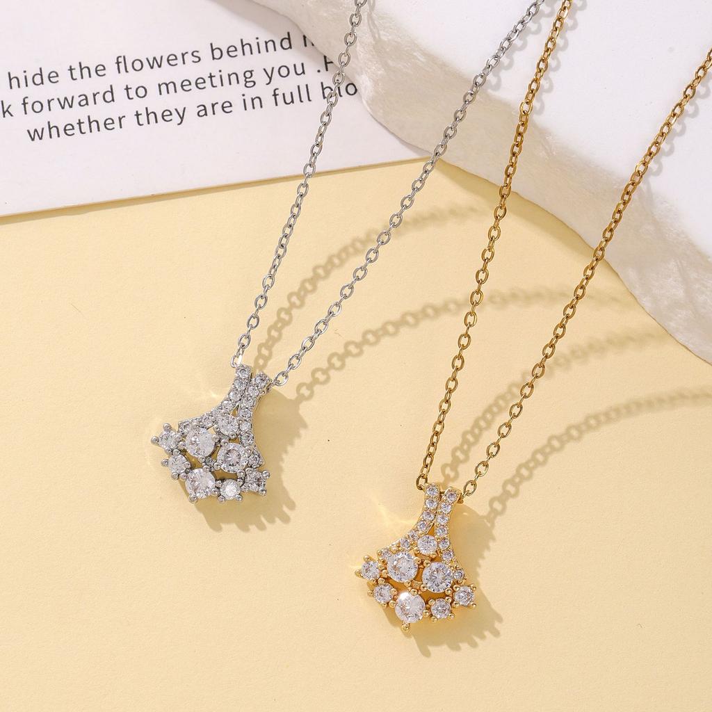 Micro Inlaid Fan Shaped Zircon Pendant Necklace Women Light Luxury High-end Korean Simple Versatile Collarbone Chain Jewelry Gift