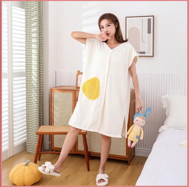 Hooded Wearable Bath Towel Skirt for Adults - Soft & Absorbent Bathrobe for Daily Use