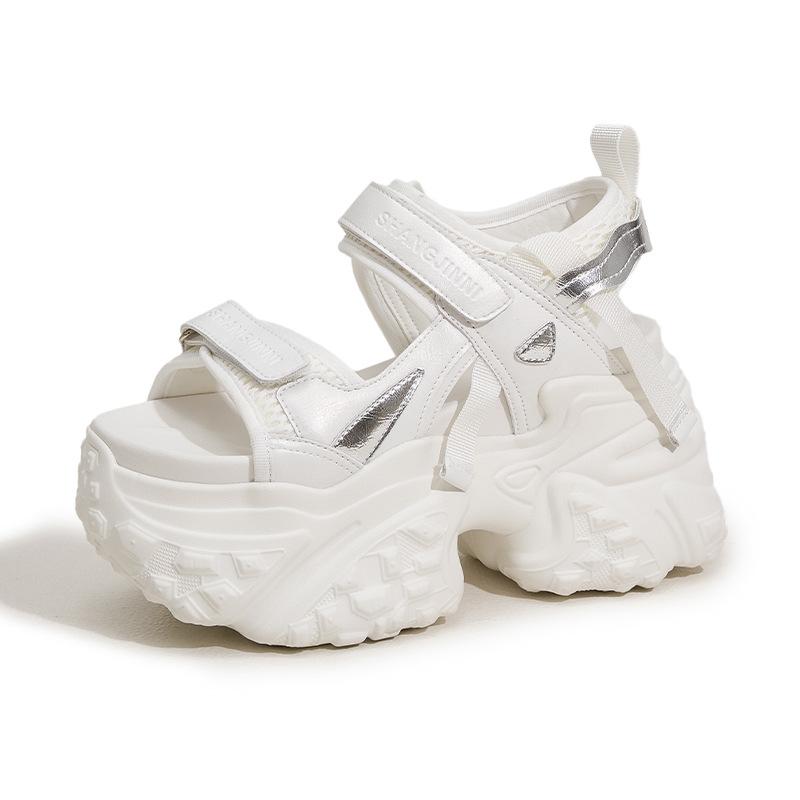 Muffin platform summer sandals women's tide 2025 new Korean version versatile sports casual shoes fashion wear beach shoes