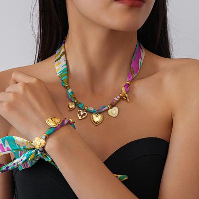 Halsband & Hängen – Halsband