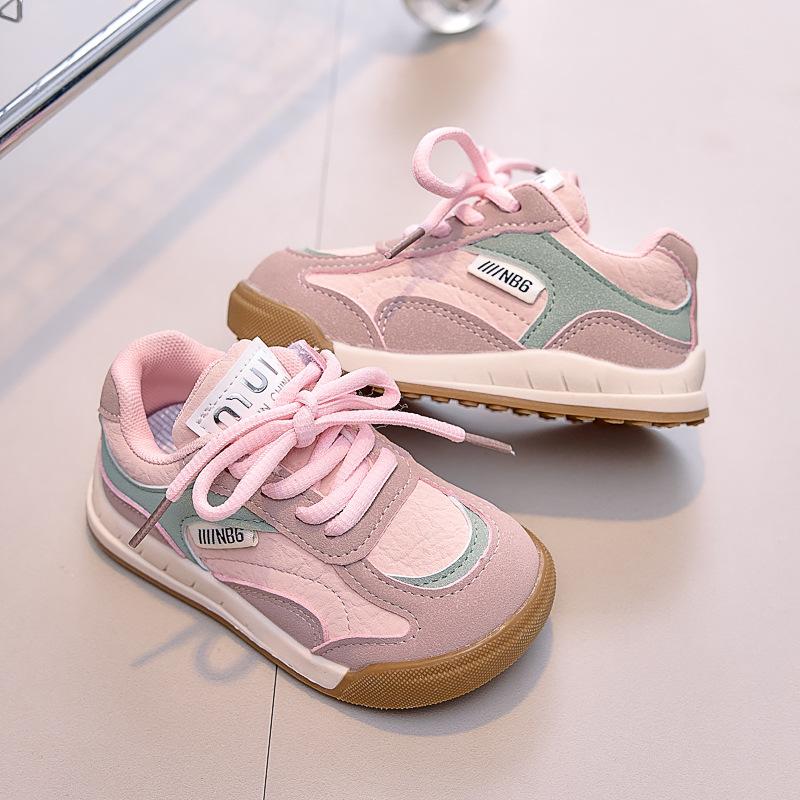 Kinder-Board-Schuhe Low-Top 2025 Frühling und Herbst neue Jungenschuhe Mädchen-Sportschuhe weichsohlige lässige Baby