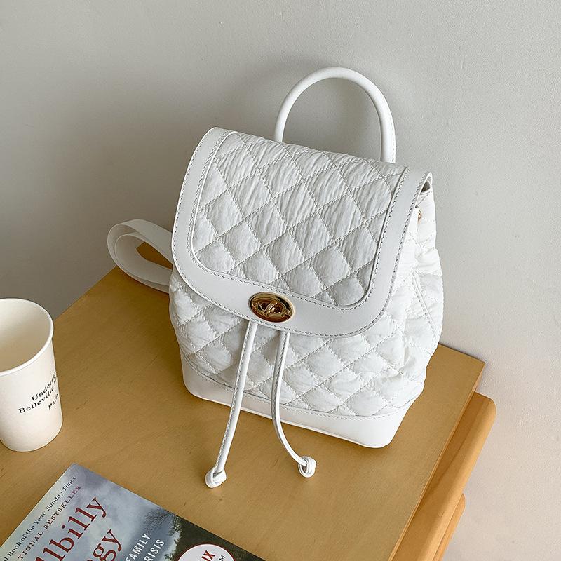 

Korean Style Xiaoxiangfeng Lingge Backpack Small Backpack Summer Fashion Leisure Commuter School Backpack белый