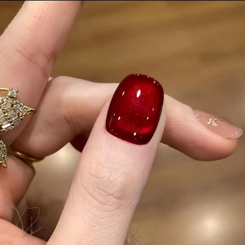 Red Flame Golden Branch: Autumn/Winter Semi-Handmade Wearable Nails - Chinese Style Cat Eye for a Luxe, Elegant, Whitening Look