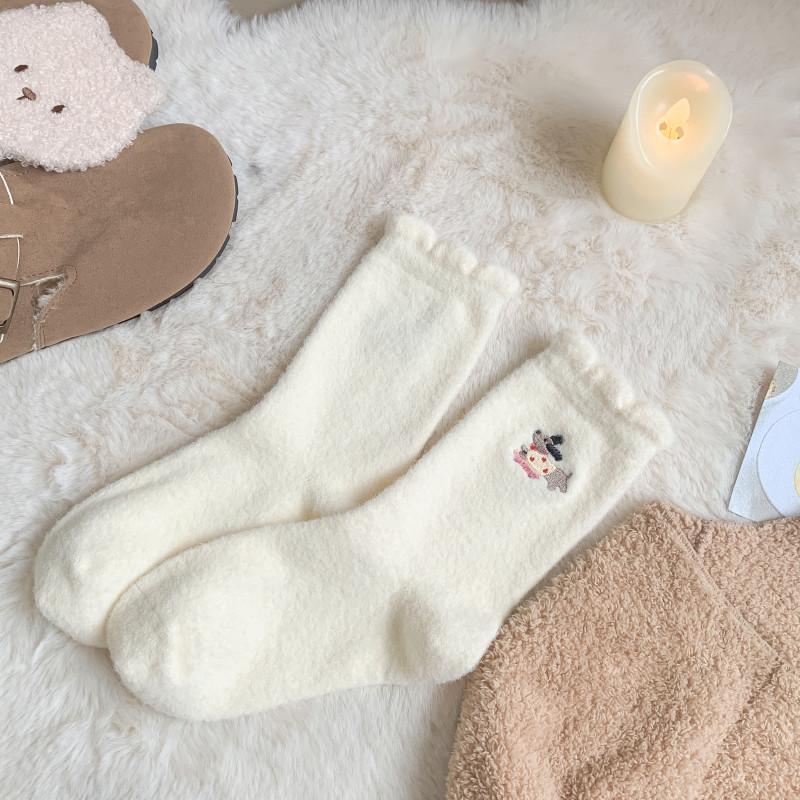 

Женские теплые термоноски средней длины - белые кружевные с рисунком в виде мультяшной сосиски для осени/зимы One Size