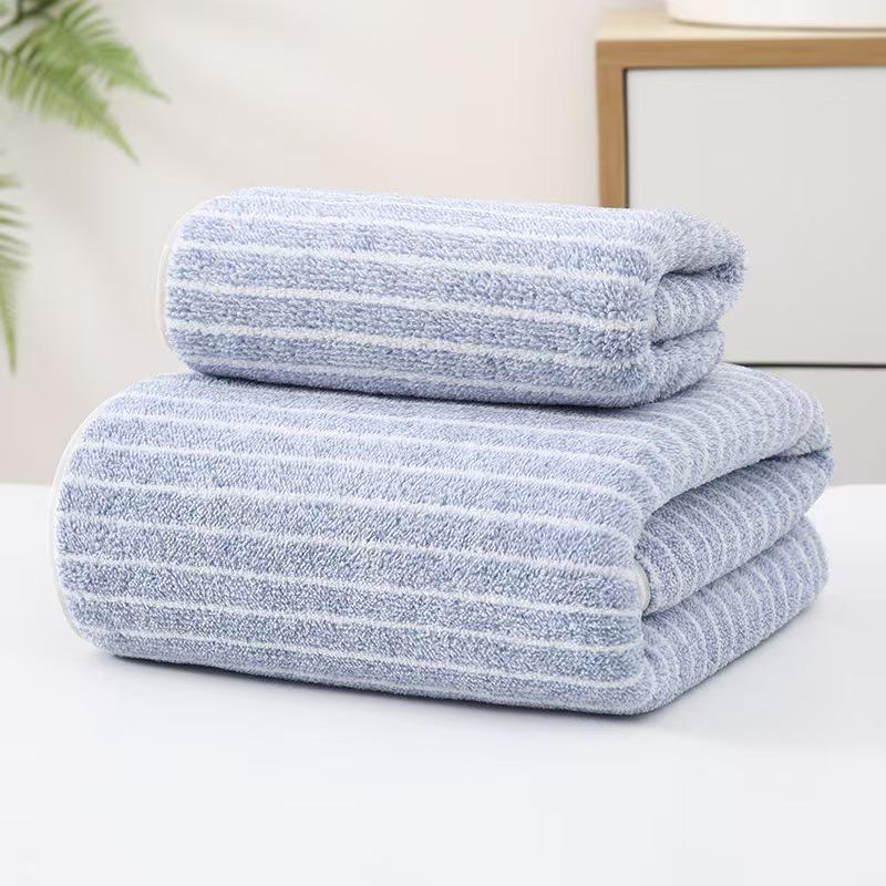 Double-Sided Coral Fleece Star Bath Towel - Thick, Soft & Absorbent Stripes for Home Bath