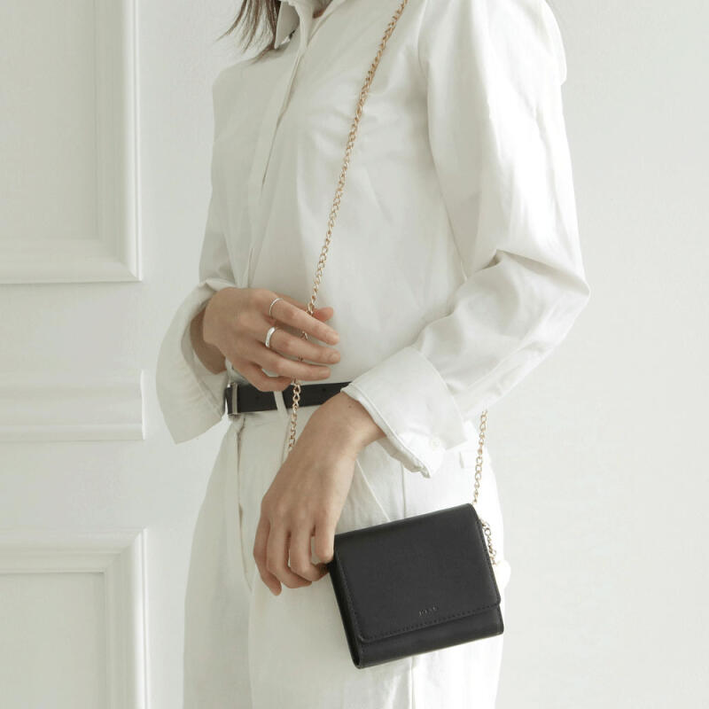 

D.LAB Teen Lip Pouch Bag + (Heart Keyring Included) - 5 Colors Yellow